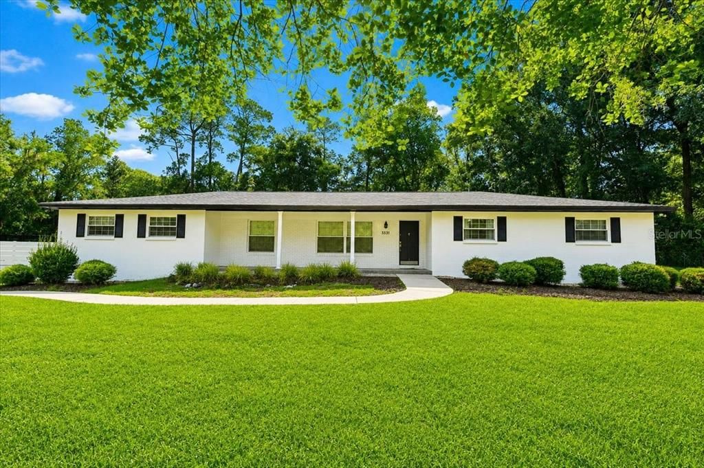 For Sale: $549,900 (4 beds, 2 baths, 2784 Square Feet)