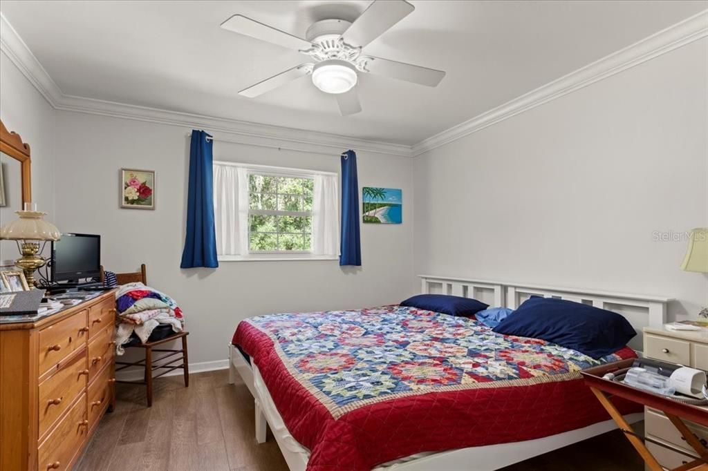 For Sale: $549,900 (4 beds, 2 baths, 2784 Square Feet)