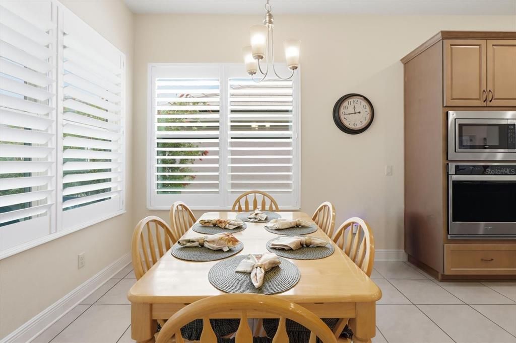 En Venta: $649,900 (3 camas, 2 baños, 1996 Pies cuadrados)