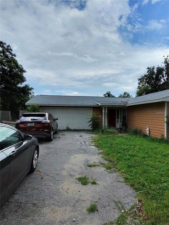 For Sale: $189,990 (3 beds, 2 baths, 1302 Square Feet)