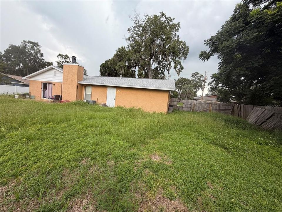 For Sale: $189,990 (3 beds, 2 baths, 1302 Square Feet)