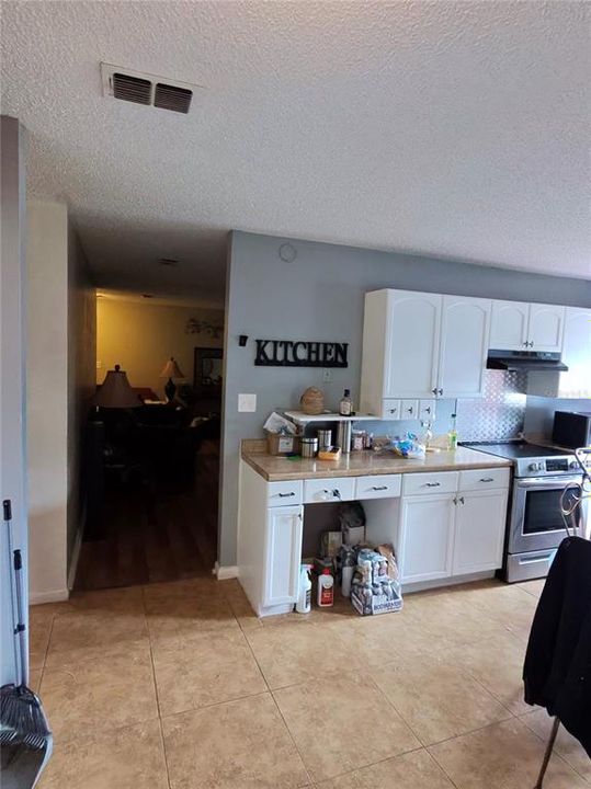 For Sale: $189,990 (3 beds, 2 baths, 1302 Square Feet)