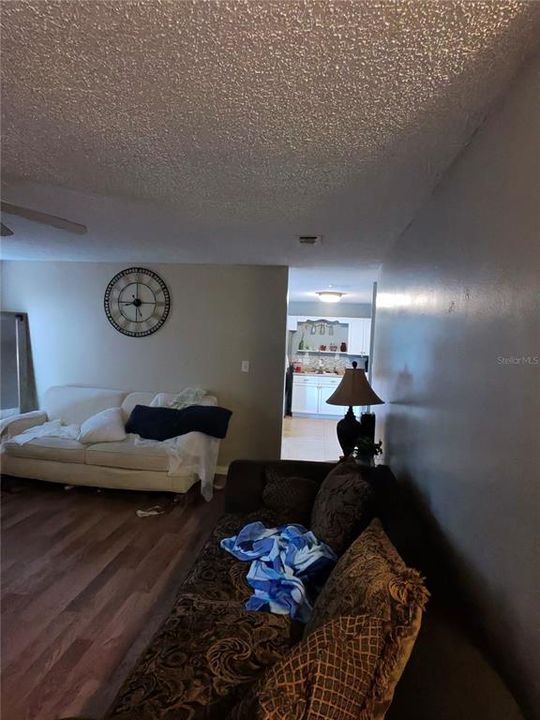For Sale: $189,990 (3 beds, 2 baths, 1302 Square Feet)