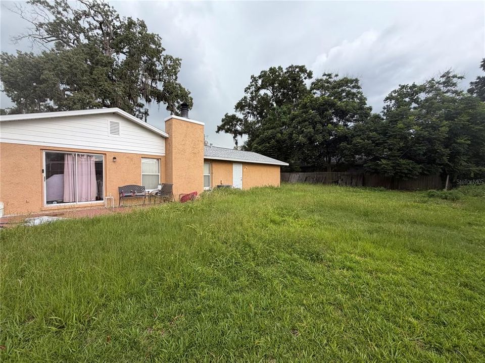For Sale: $189,990 (3 beds, 2 baths, 1302 Square Feet)