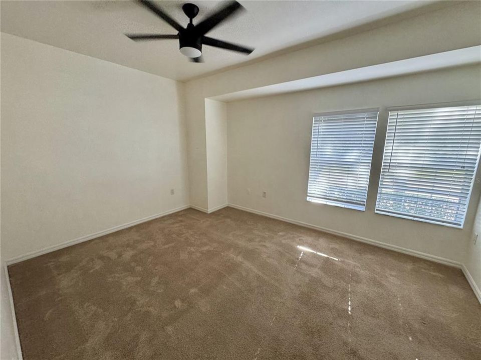 For Sale: $280,000 (3 beds, 2 baths, 1282 Square Feet)