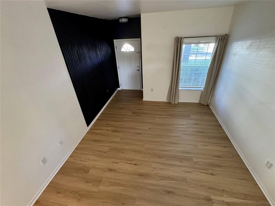 For Sale: $280,000 (3 beds, 2 baths, 1282 Square Feet)