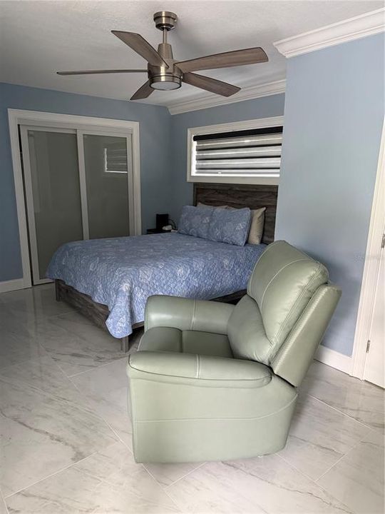 En Venta: $4,890,000 (4 camas, 3 baños, 2996 Pies cuadrados)