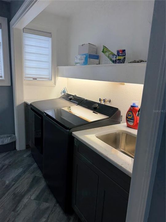 En Venta: $4,890,000 (4 camas, 3 baños, 2996 Pies cuadrados)