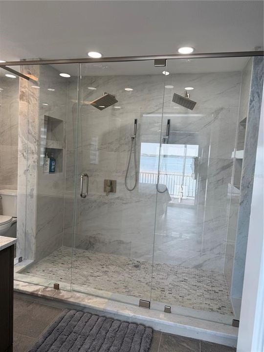 En Venta: $4,890,000 (4 camas, 3 baños, 2996 Pies cuadrados)