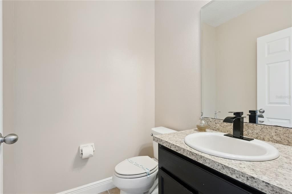 For Rent: $3,200 (4 beds, 2 baths, 2594 Square Feet)