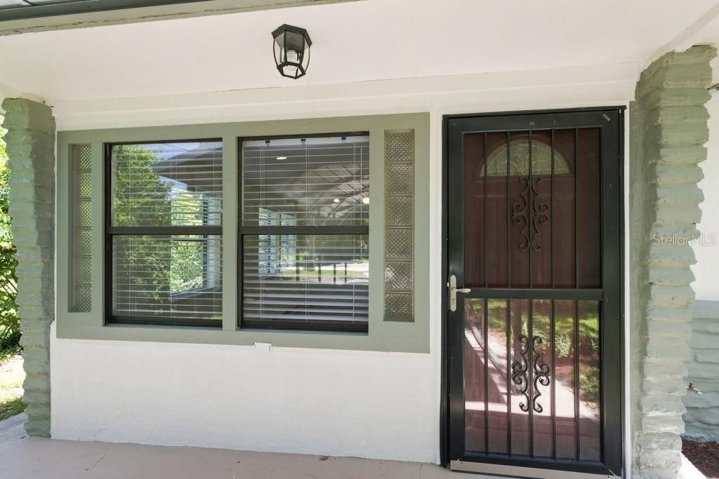 For Sale: $219,900 (2 beds, 2 baths, 1229 Square Feet)
