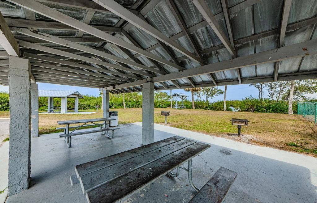 For Sale: $219,900 (2 beds, 2 baths, 1229 Square Feet)