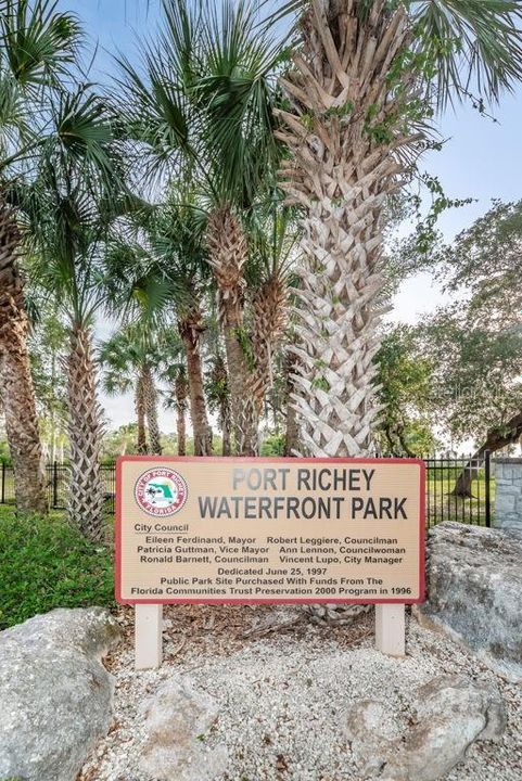 For Sale: $219,900 (2 beds, 2 baths, 1229 Square Feet)