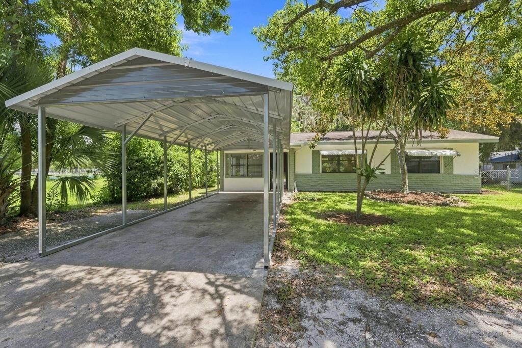 For Sale: $219,900 (2 beds, 2 baths, 1229 Square Feet)