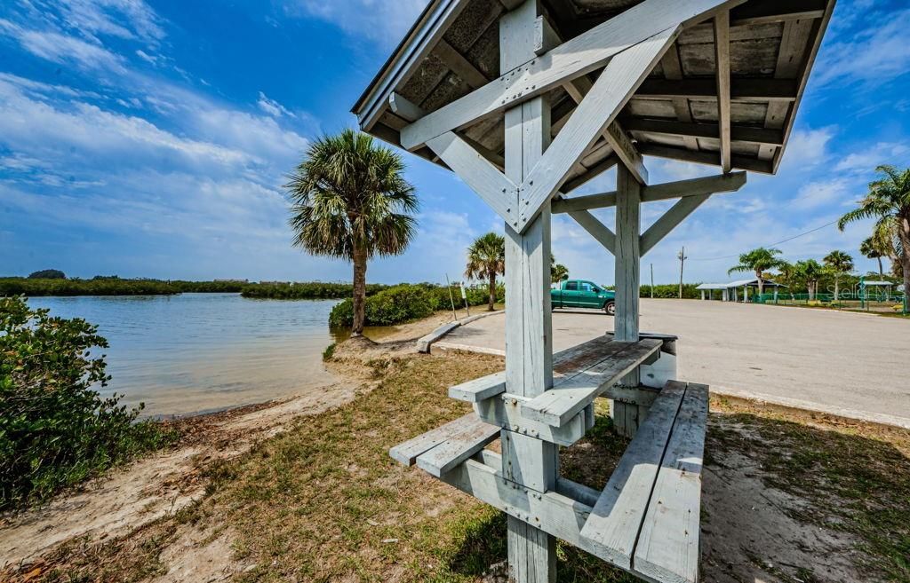For Sale: $219,900 (2 beds, 2 baths, 1229 Square Feet)