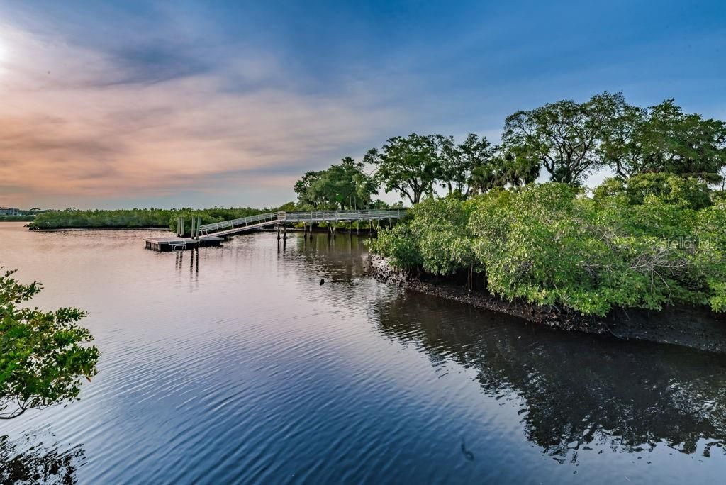 For Sale: $219,900 (2 beds, 2 baths, 1229 Square Feet)