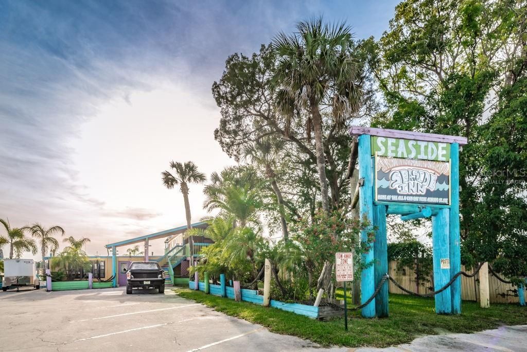 For Sale: $219,900 (2 beds, 2 baths, 1229 Square Feet)