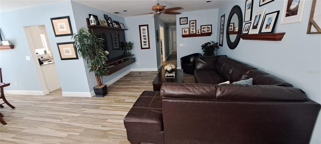 For Sale: $549,000 (3 beds, 2 baths, 1730 Square Feet)