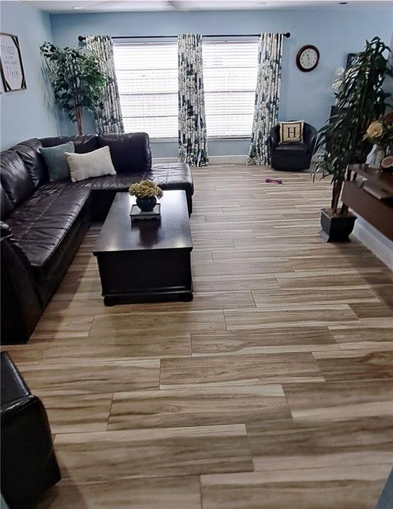 For Sale: $549,000 (3 beds, 2 baths, 1730 Square Feet)