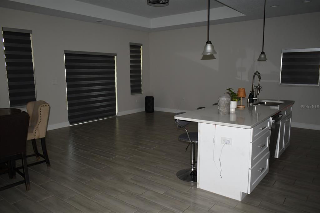 For Rent: $2,450 (3 beds, 2 baths, 1503 Square Feet)