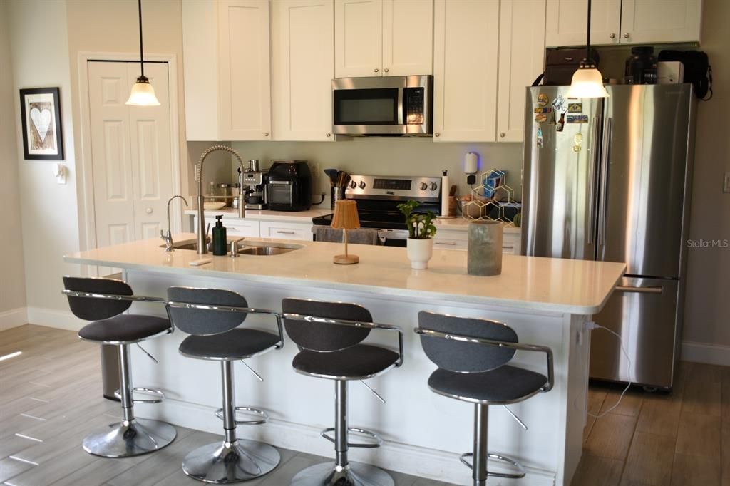 For Rent: $2,450 (3 beds, 2 baths, 1503 Square Feet)