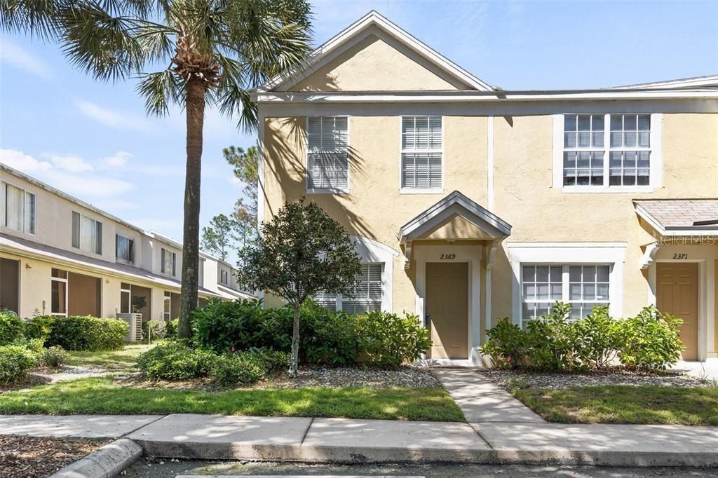For Rent: $1,850 (2 beds, 1 baths, 1110 Square Feet)