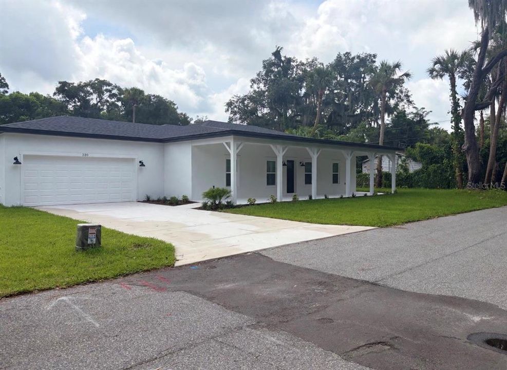 For Rent: $3,499 (4 beds, 2 baths, 1800 Square Feet)