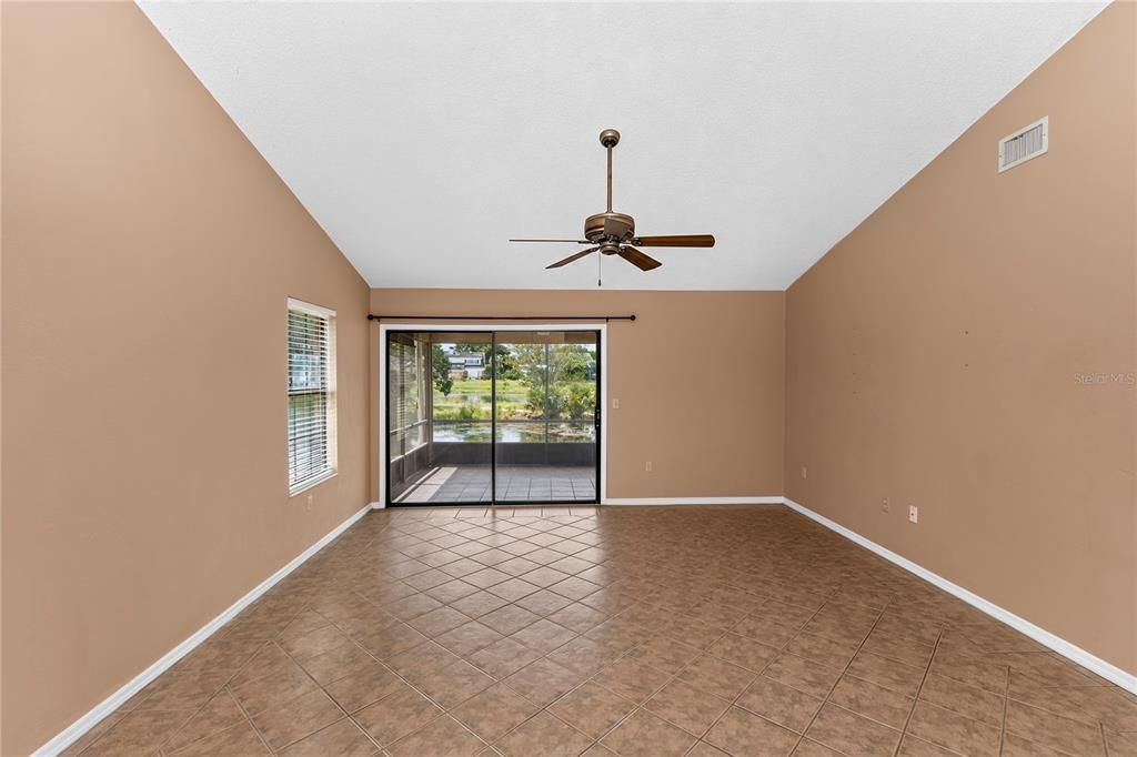 For Sale: $235,000 (2 beds, 2 baths, 1260 Square Feet)