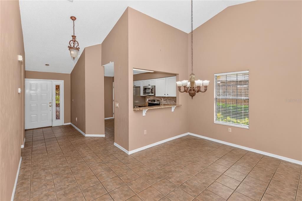 For Sale: $235,000 (2 beds, 2 baths, 1260 Square Feet)