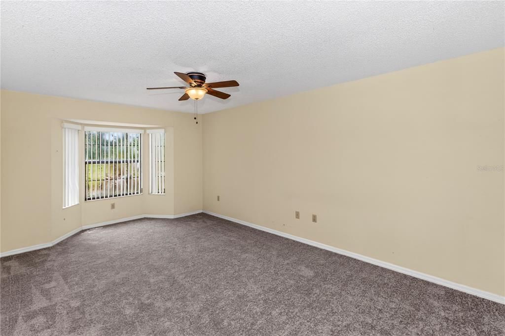 For Sale: $235,000 (2 beds, 2 baths, 1260 Square Feet)