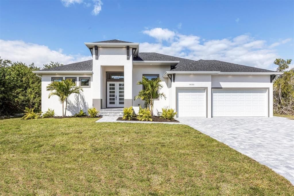 For Sale: $575,000 (3 beds, 2 baths, 2270 Square Feet)