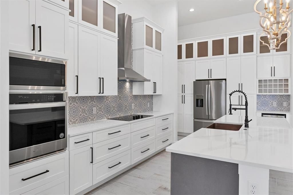For Sale: $575,000 (3 beds, 2 baths, 2270 Square Feet)