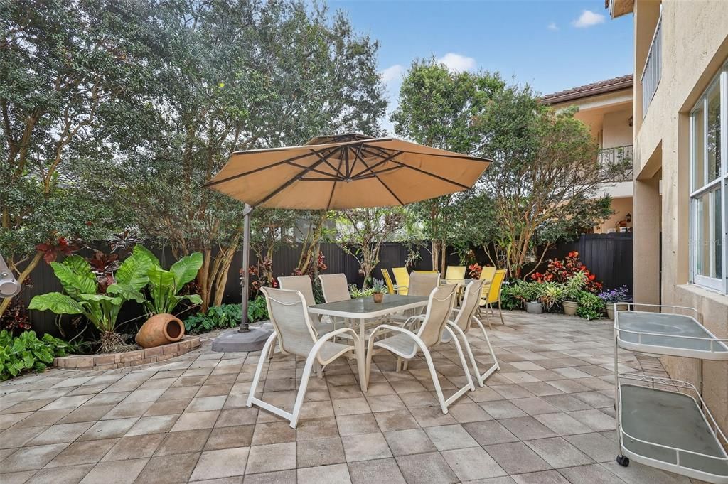 For Sale: $860,000 (4 beds, 3 baths, 3043 Square Feet)