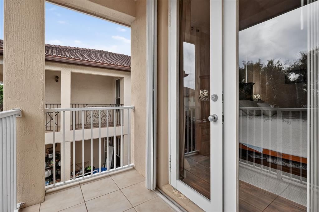 For Sale: $860,000 (4 beds, 3 baths, 3043 Square Feet)