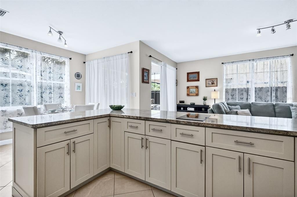 For Sale: $860,000 (4 beds, 3 baths, 3043 Square Feet)