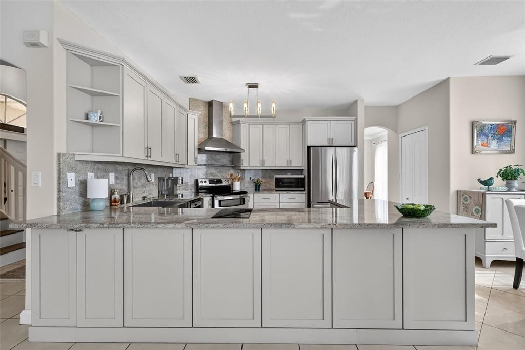 For Sale: $860,000 (4 beds, 3 baths, 3043 Square Feet)