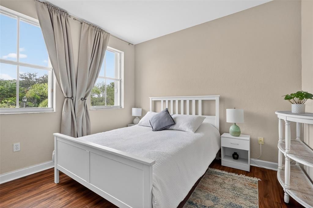 For Sale: $860,000 (4 beds, 3 baths, 3043 Square Feet)