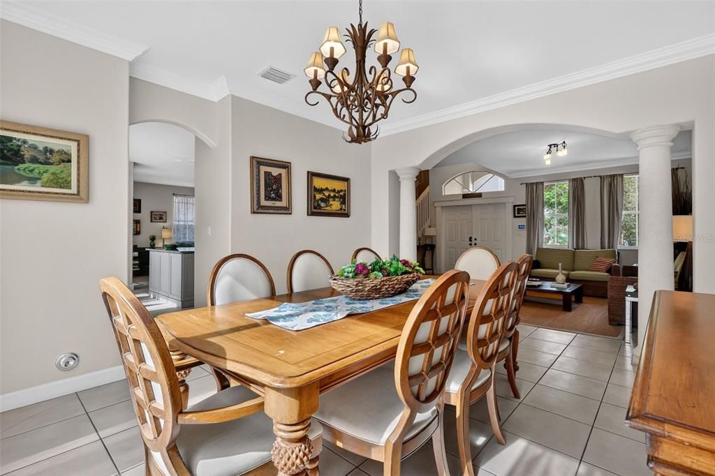 For Sale: $860,000 (4 beds, 3 baths, 3043 Square Feet)