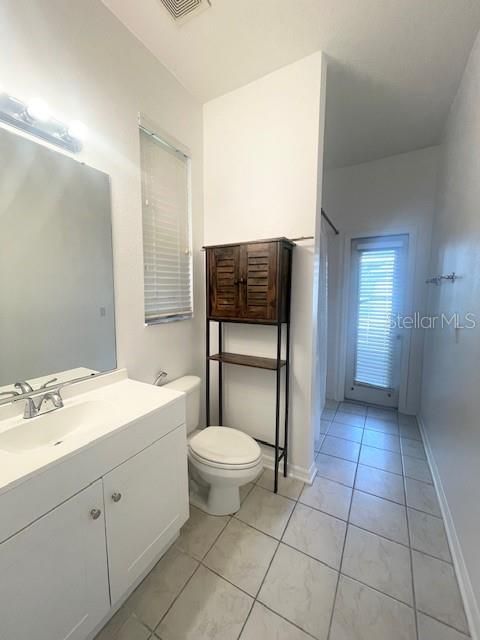 En Renta: $3,100 (4 camas, 3 baños, 2146 Pies cuadrados)
