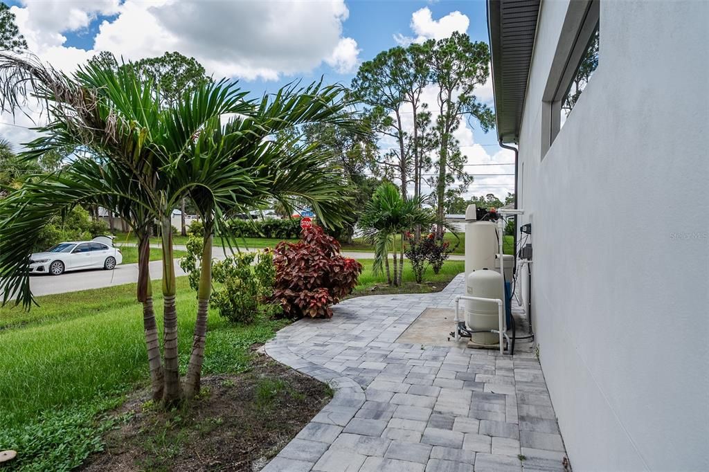 For Sale: $739,900 (4 beds, 3 baths, 2679 Square Feet)