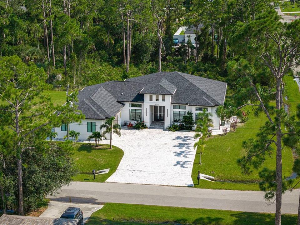 For Sale: $739,900 (4 beds, 3 baths, 2679 Square Feet)