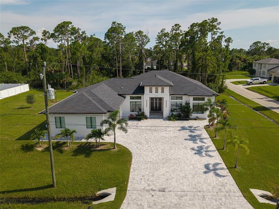 For Sale: $739,900 (4 beds, 3 baths, 2679 Square Feet)