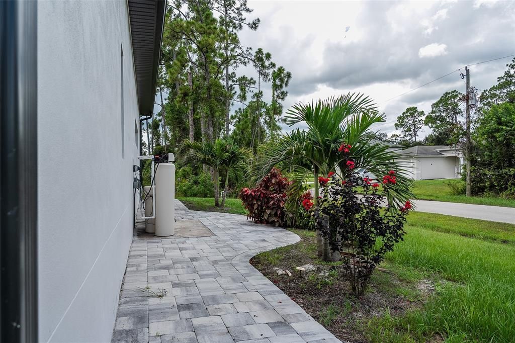 For Sale: $739,900 (4 beds, 3 baths, 2679 Square Feet)