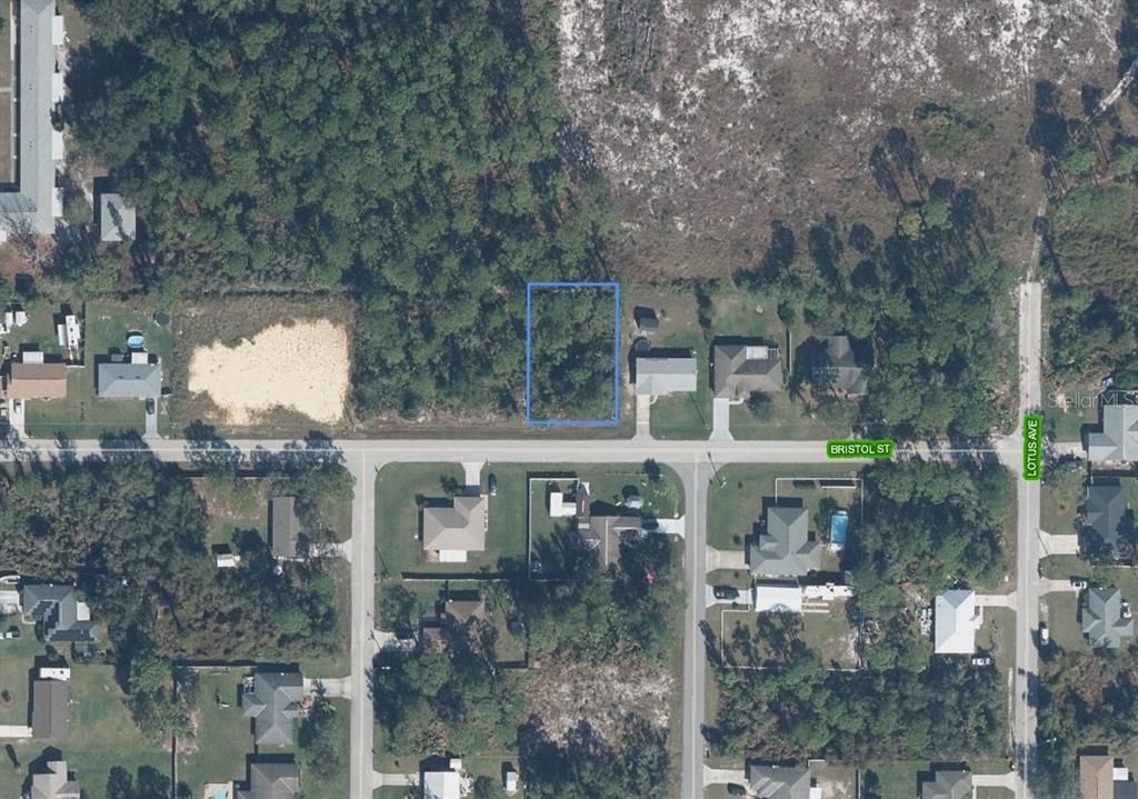 На продажу: $27,500 (0.23 acres)