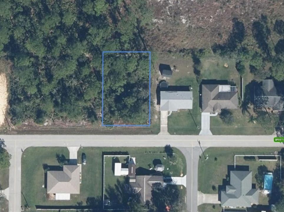 На продажу: $27,500 (0.23 acres)