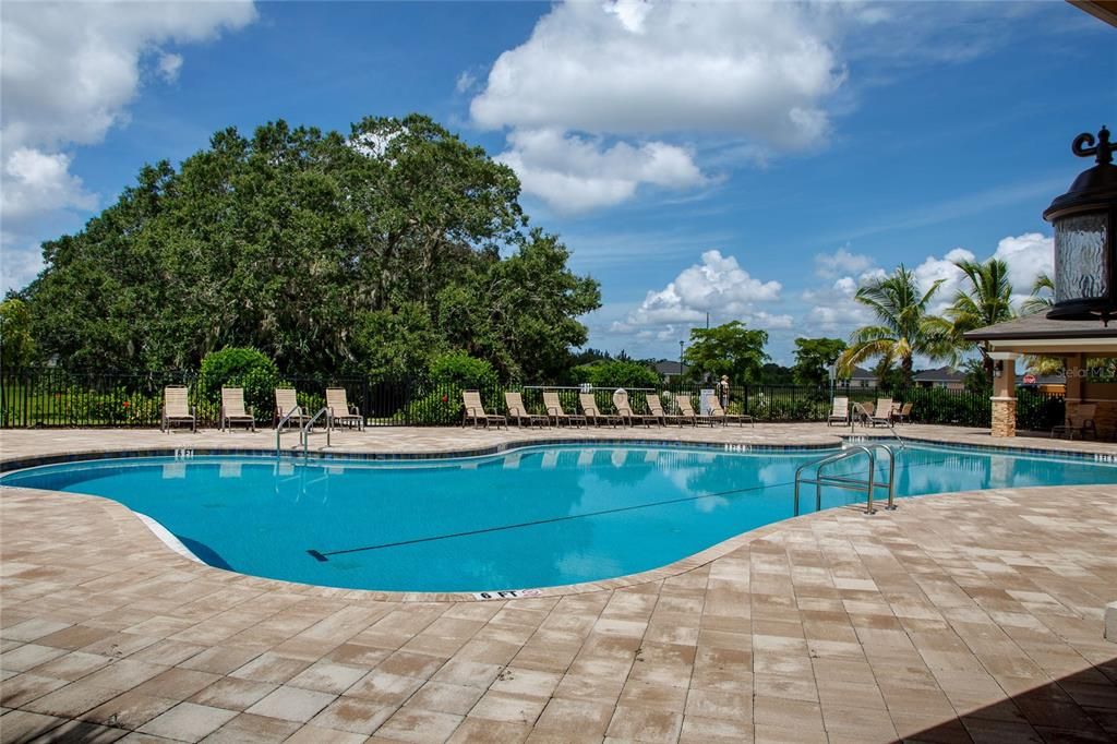 For Sale: $345,500 (3 beds, 2 baths, 1690 Square Feet)
