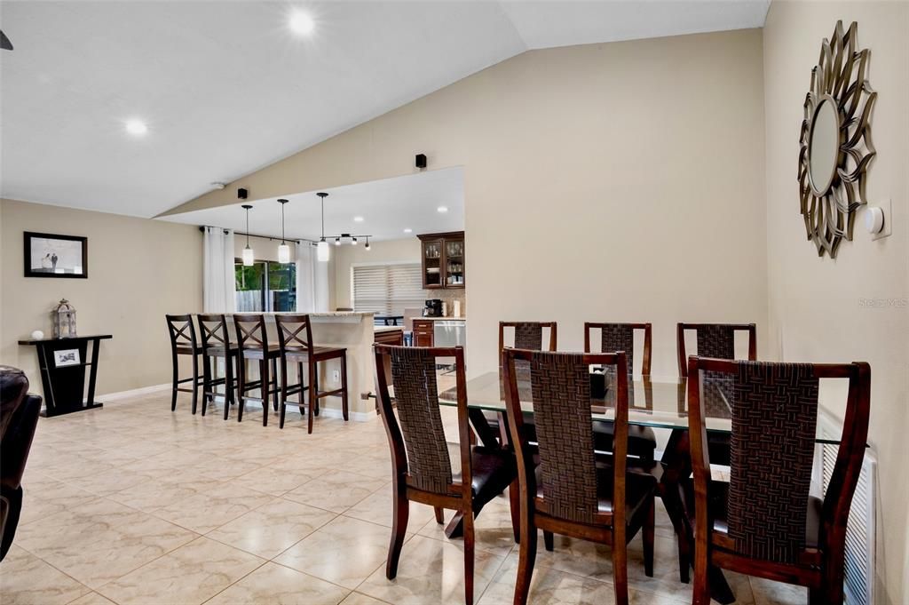 For Sale: $525,000 (4 beds, 2 baths, 1968 Square Feet)