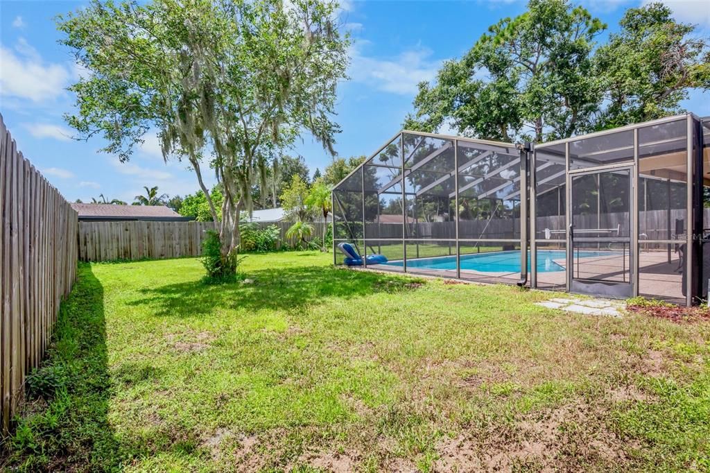 For Sale: $525,000 (4 beds, 2 baths, 1968 Square Feet)