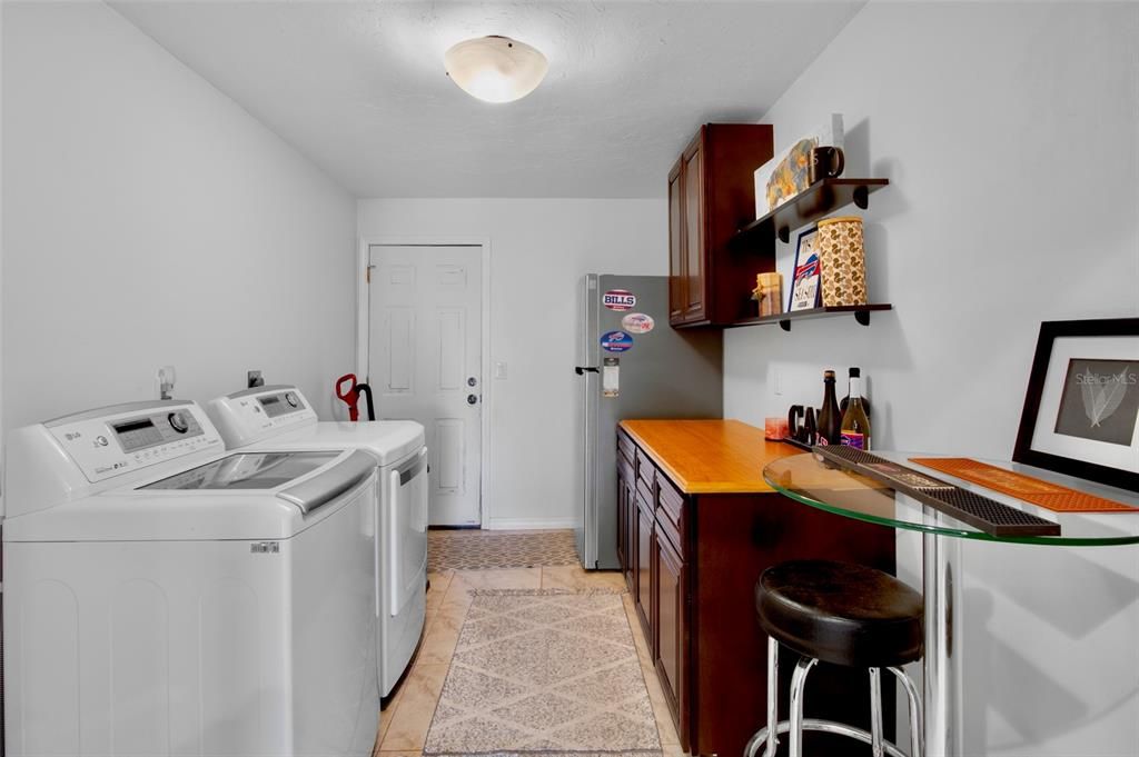For Sale: $525,000 (4 beds, 2 baths, 1968 Square Feet)