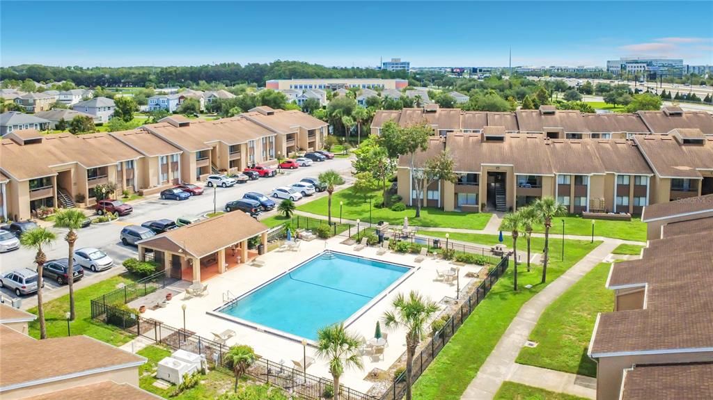 На продажу: $187,000 (2 спален, 2 ванн, 1048 Квадратных фут)